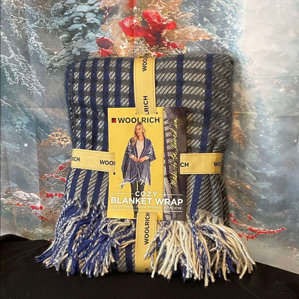 Woolwich Navy and Charcoal Blanket Wrap